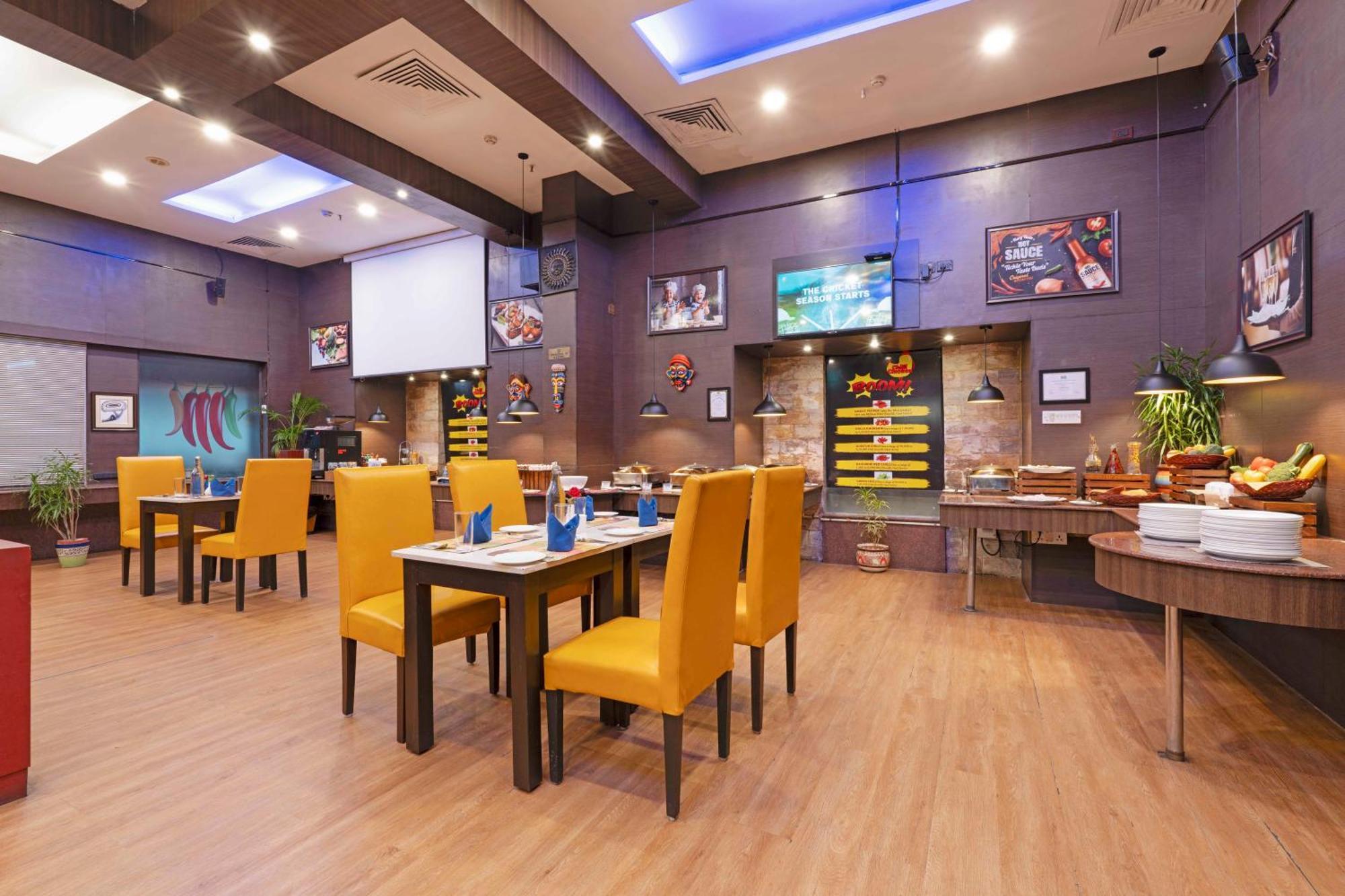 Indismart Hotel Calcutta Buitenkant foto