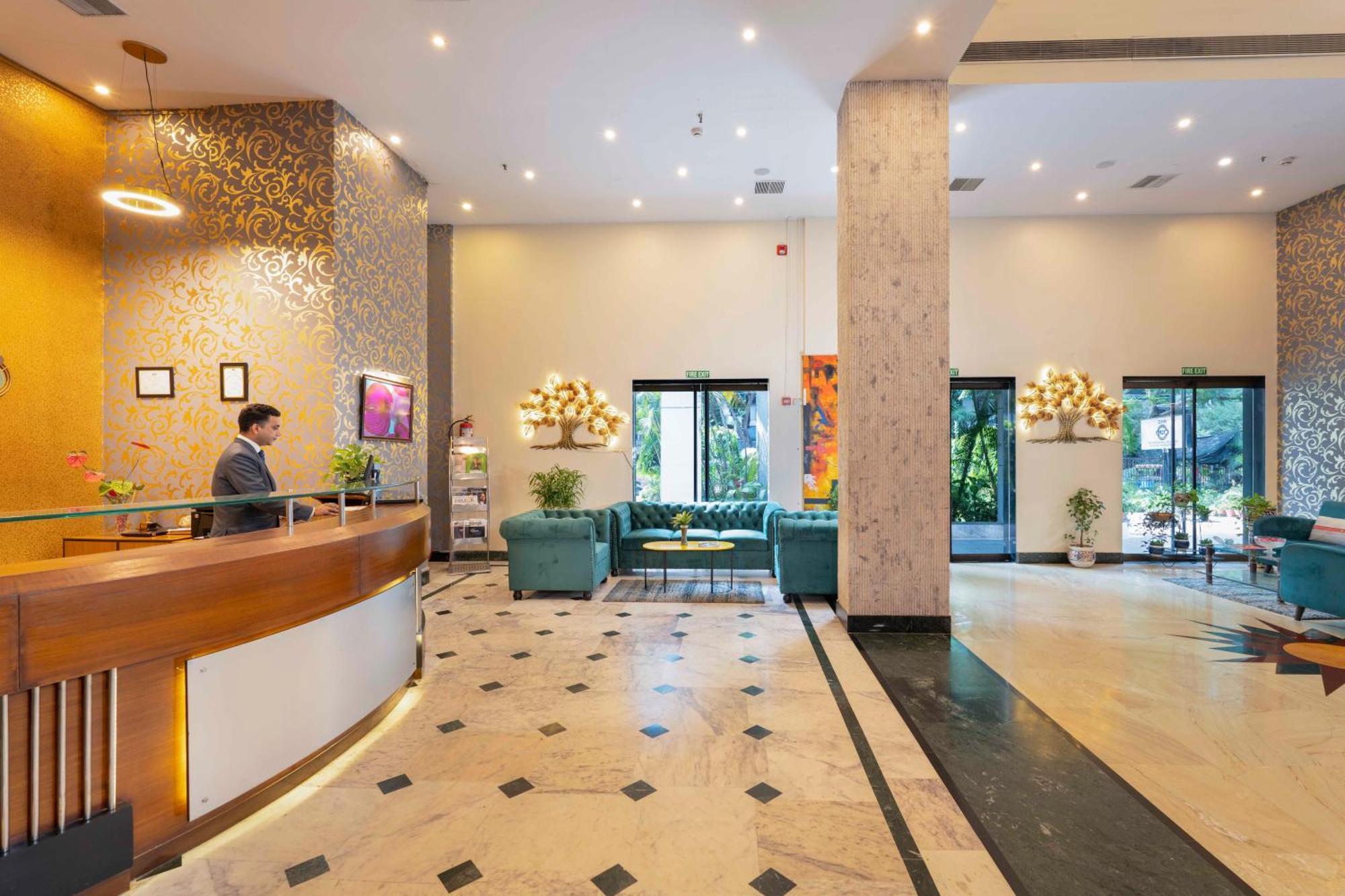 Indismart Hotel Calcutta Buitenkant foto