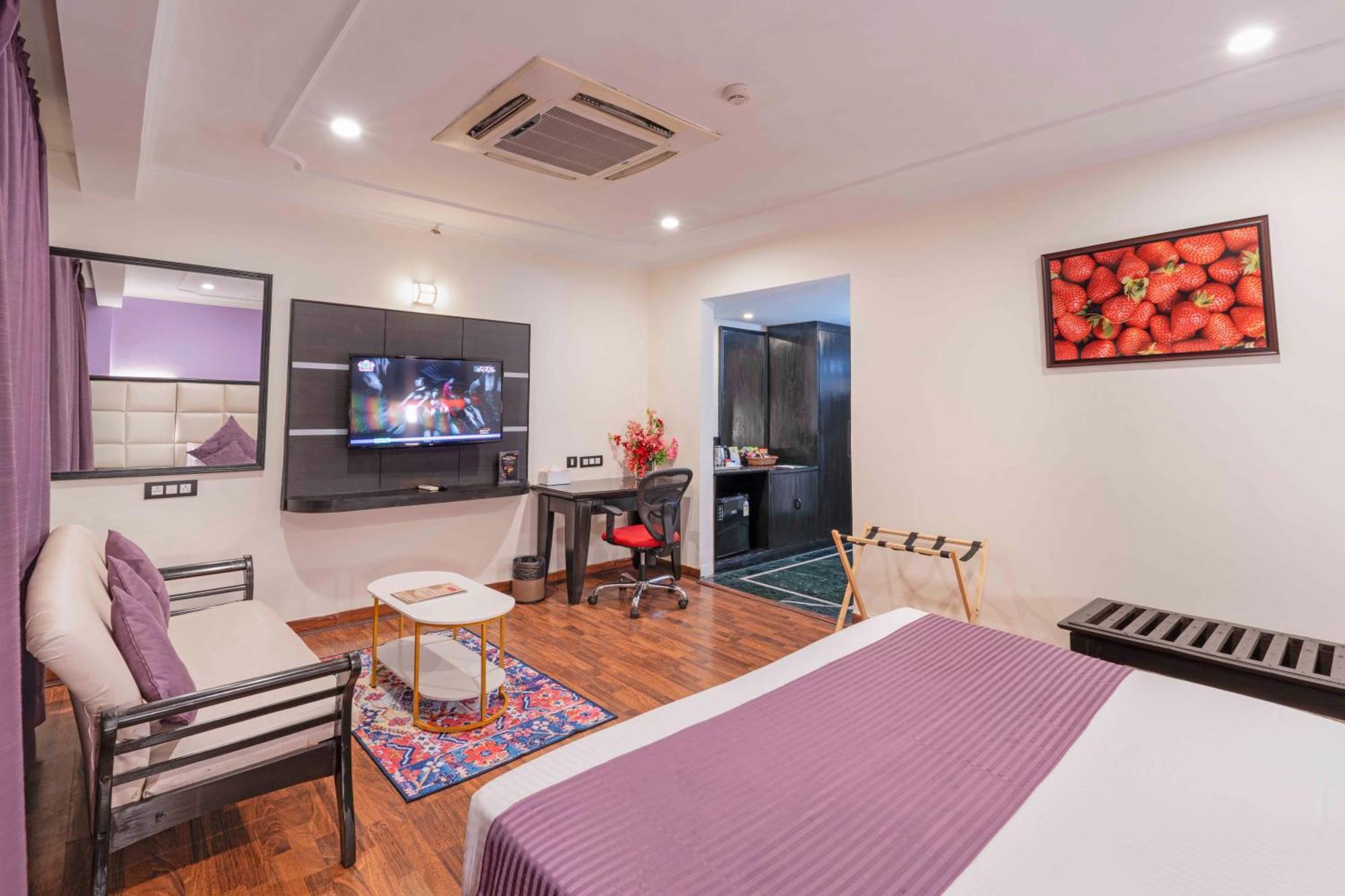 Indismart Hotel Calcutta Buitenkant foto